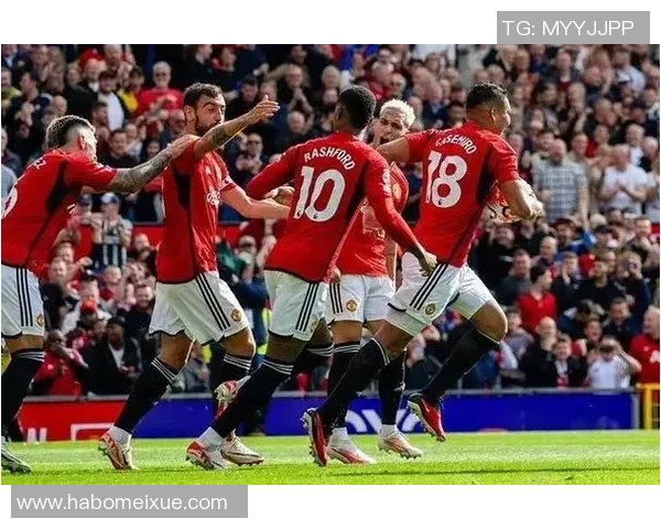 净胜曼联3球，英超梦碎？谁在红魔身旁饮恨？